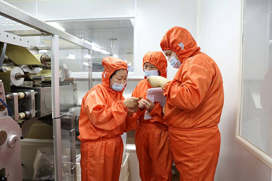 10.装钢字上的“工匠精神”.jpg 10.装钢字上的“工匠精神”.jpg